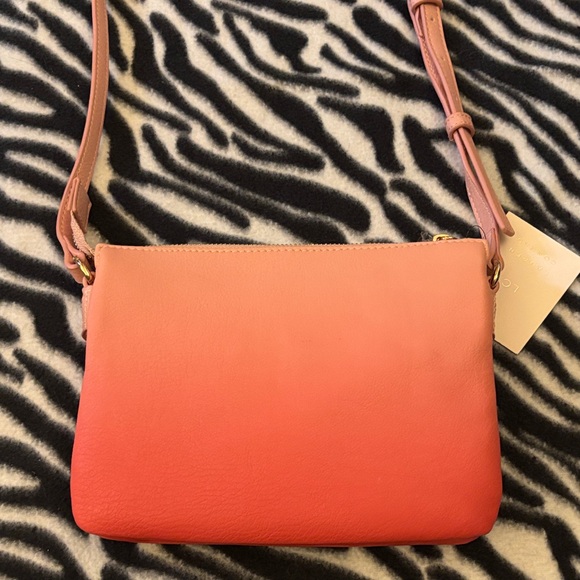 LC Lauren Conrad Pink crossbody - Picture 4 of 7